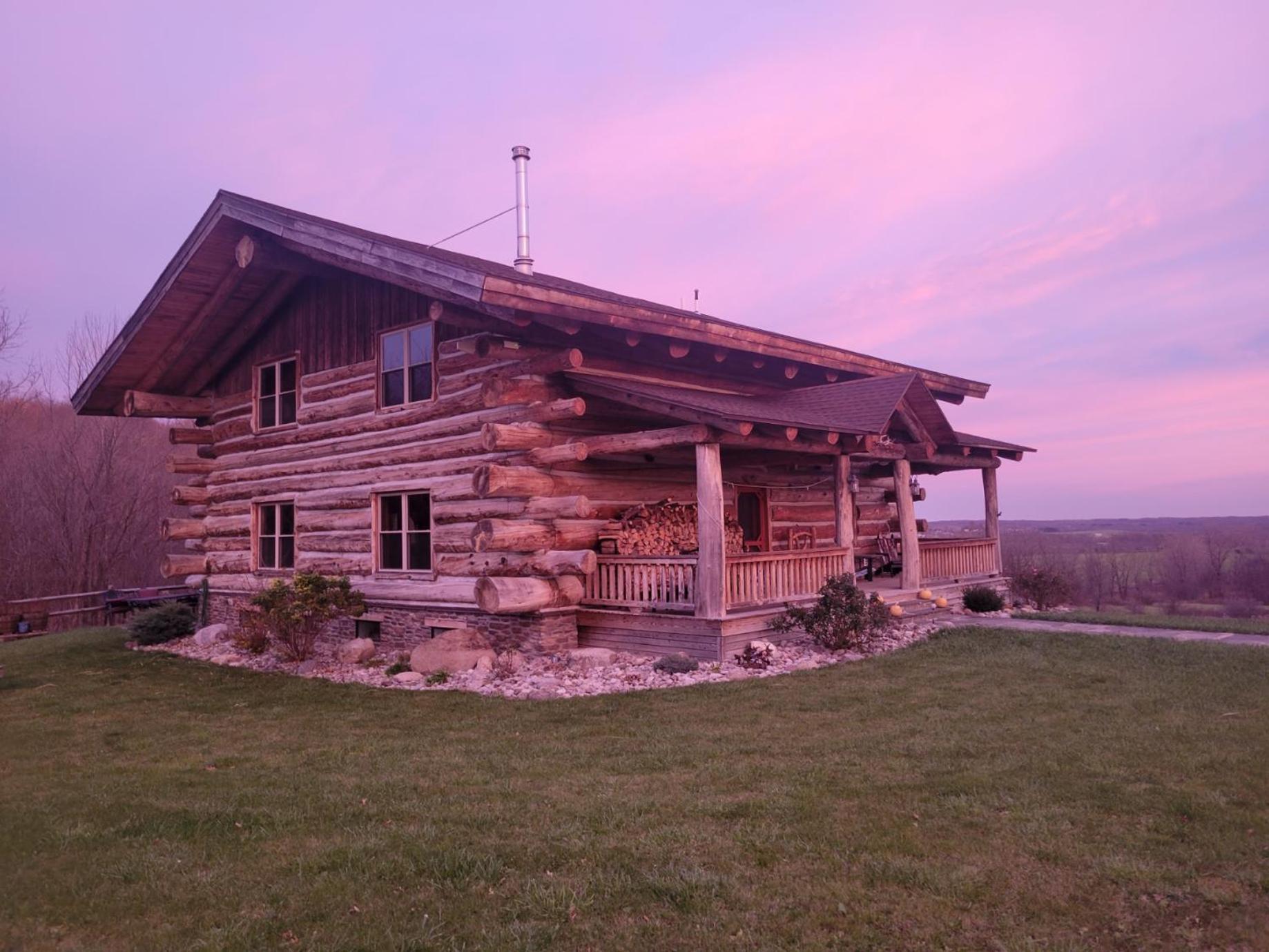 Firefly Creek Lodge Livonia Exterior photo